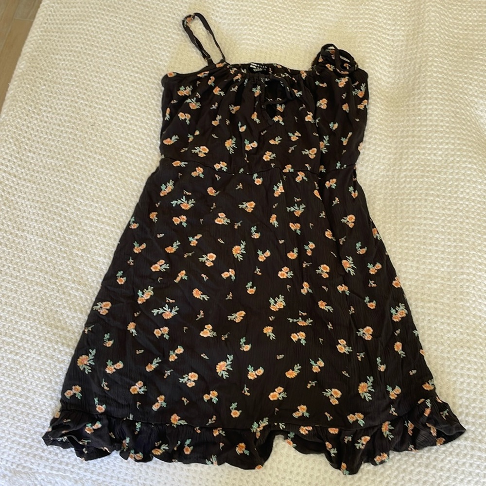 Sundress, I think it’s a teen size small.